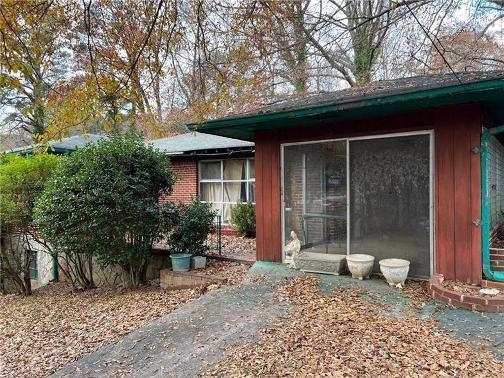 1581 Woodland Circle SE, Atlanta, GA 30316