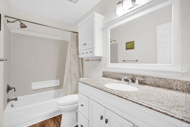 613 Berry Court, Evansville, IN 47710