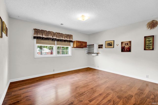 613 Berry Court, Evansville, IN 47710