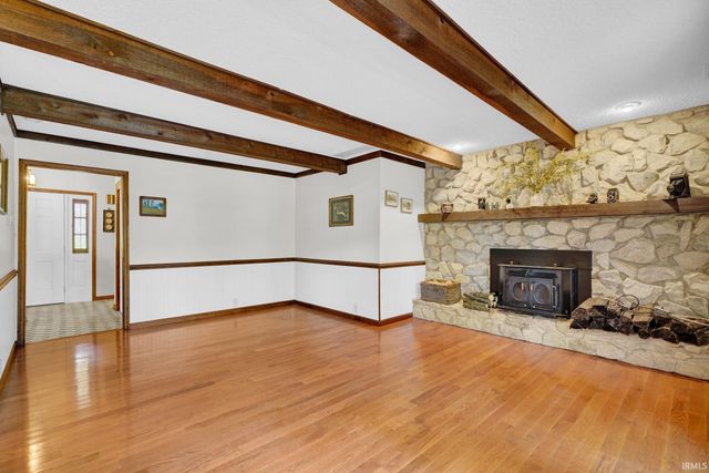 613 Berry Court, Evansville, IN 47710