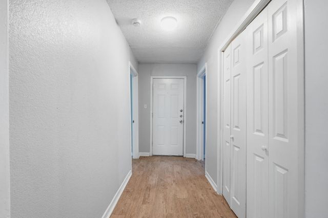 1401 Granbury Street, Cleburne, TX 76033