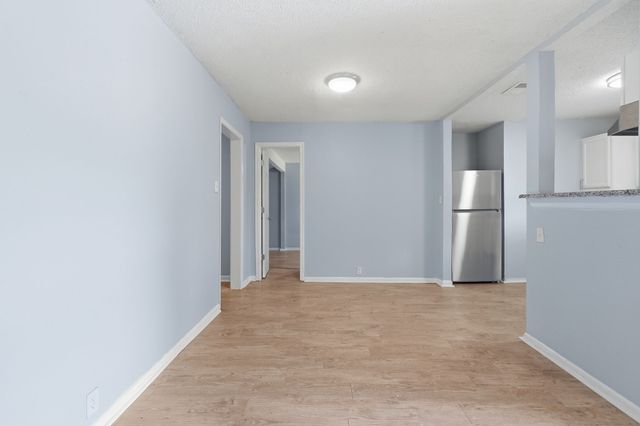 1401 Granbury Street, Cleburne, TX 76033