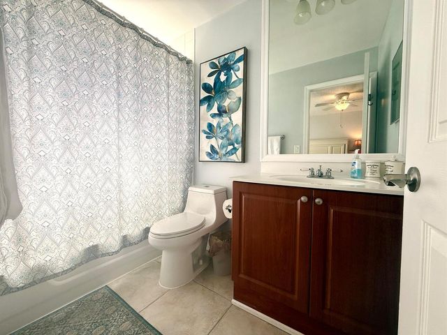1707 Village Boulevard 112, West Palm Beach, FL 33409
