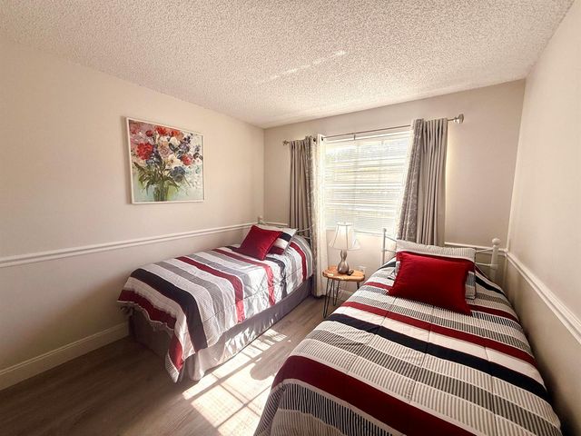 1707 Village Boulevard 112, West Palm Beach, FL 33409