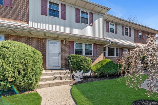 815 Franklin Avenue 13, Valley Stream, NY 11580