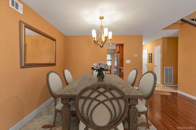 815 Franklin Avenue 13, Valley Stream, NY 11580