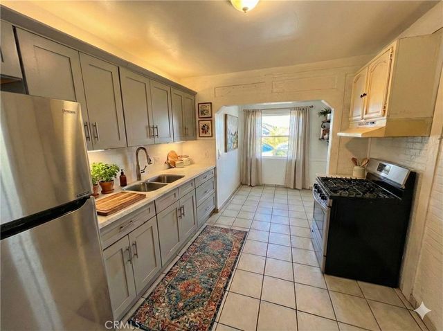 2712 California Street, Huntington Park, CA 90255