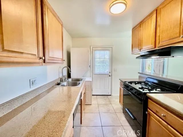 2964 Peppertree Lane A, Costa Mesa, CA 92626