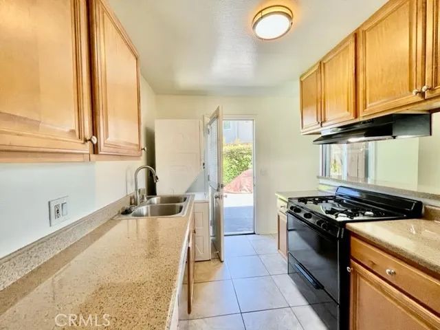 2964 Peppertree Lane A, Costa Mesa, CA 92626