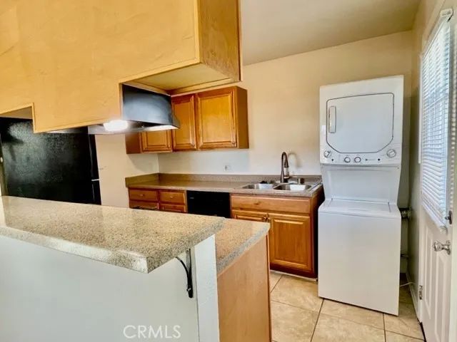 2964 Peppertree Lane A, Costa Mesa, CA 92626