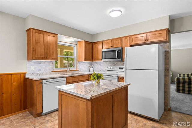1019 Merrill Street, Lebanon, IL 62254