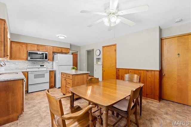 1019 Merrill Street, Lebanon, IL 62254
