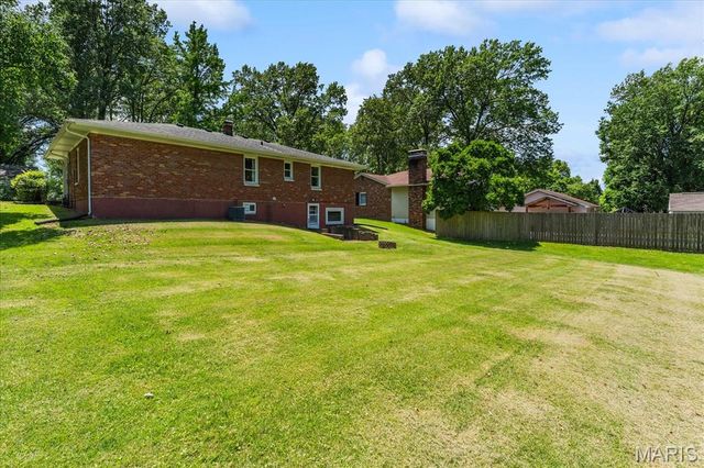 1019 Merrill Street, Lebanon, IL 62254