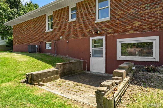 1019 Merrill Street, Lebanon, IL 62254