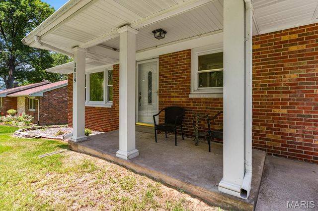 1019 Merrill Street, Lebanon, IL 62254
