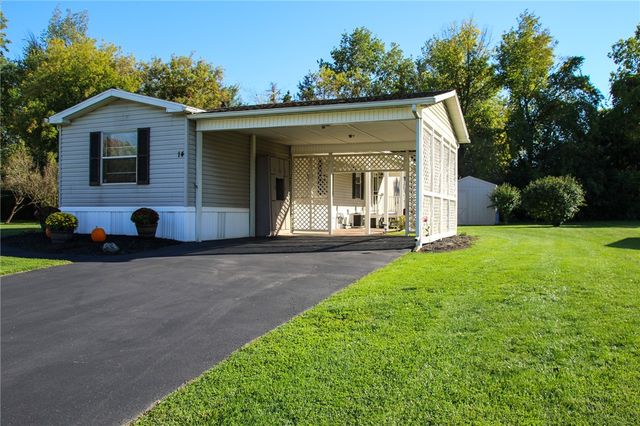 14 Indian Hills Drive, Fayette, NY 13165