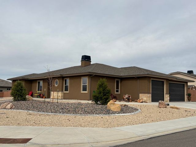 2642 Moss Agate Lane, Grand Junction, CO 81506