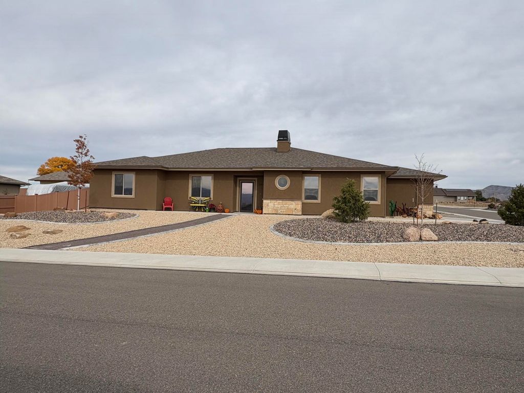 2642 Moss Agate Lane, Grand Junction, CO 81506