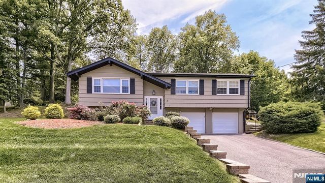 7 Knight Road, Wayne, NJ 07470