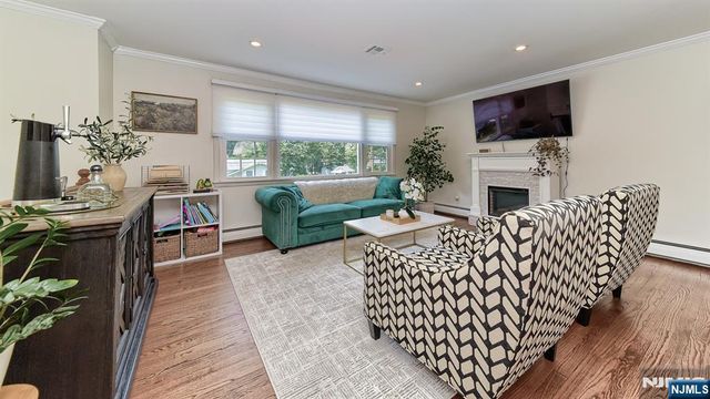 7 Knight Road, Wayne, NJ 07470