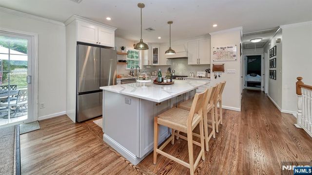 7 Knight Road, Wayne, NJ 07470
