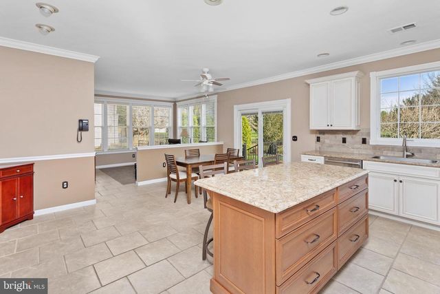 16 HERITAGE DRIVE, Allentown, NJ 08501