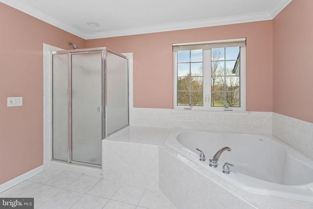 16 HERITAGE DRIVE, Allentown, NJ 08501