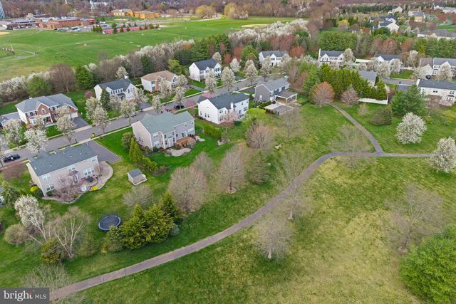 16 HERITAGE DRIVE, Allentown, NJ 08501