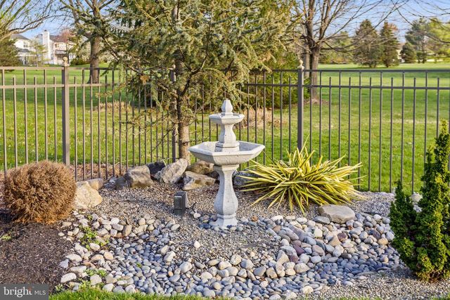 16 HERITAGE DRIVE, Allentown, NJ 08501