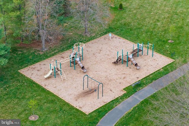 16 HERITAGE DRIVE, Allentown, NJ 08501