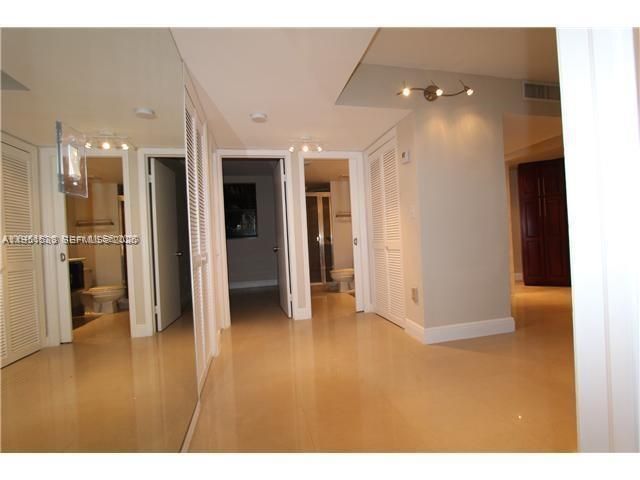 21075 NE 34th Ave 103-2, Aventura, FL 33180