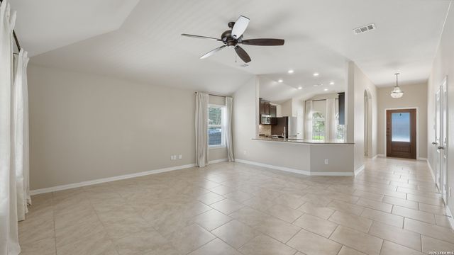 1970 KALLI JO LN, New Braunfels, TX 78130