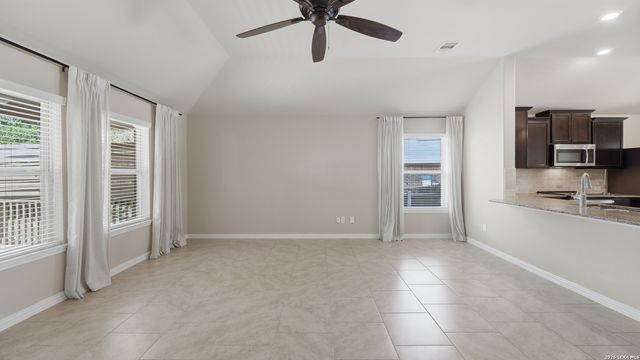 1970 KALLI JO LN, New Braunfels, TX 78130