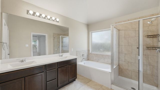 1970 KALLI JO LN, New Braunfels, TX 78130