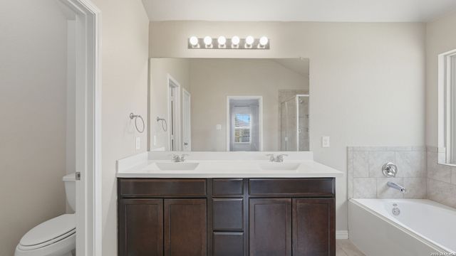1970 KALLI JO LN, New Braunfels, TX 78130