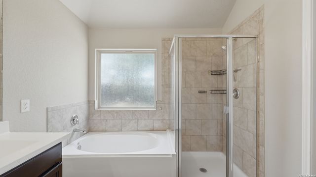 1970 KALLI JO LN, New Braunfels, TX 78130