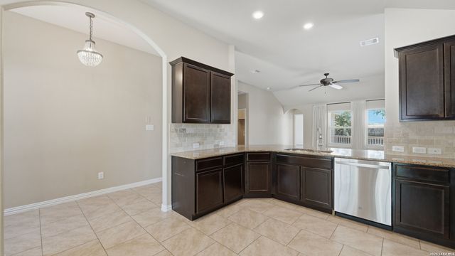 1970 KALLI JO LN, New Braunfels, TX 78130