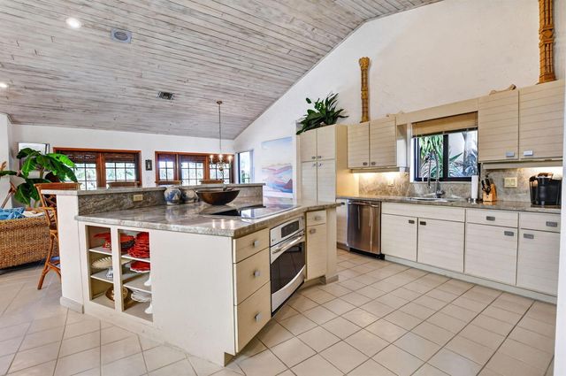 22519 W Esplanada Cir W, Boca Raton, FL 33433