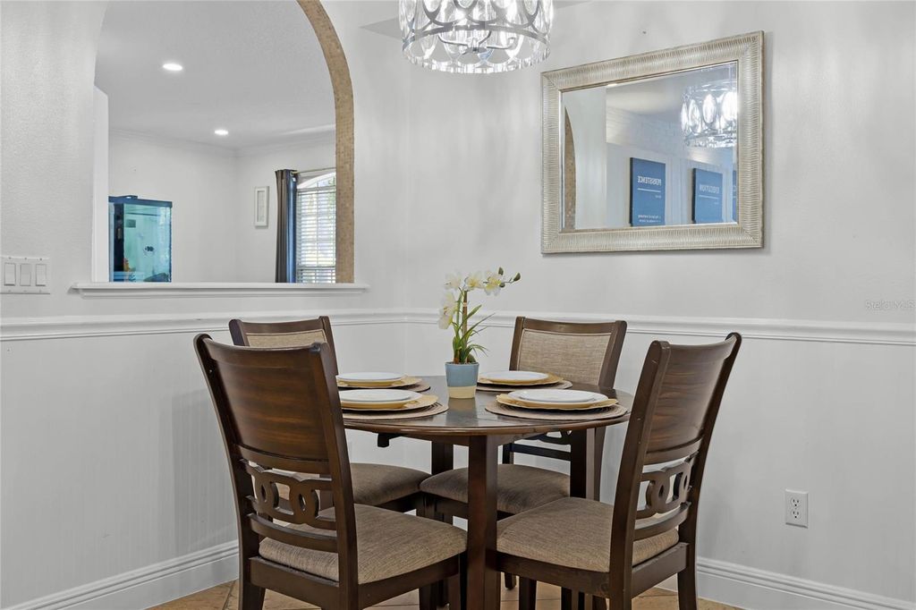 Image 13 of property listing at 13722 FOX GLOVE STREET, Winter Garden, FL 34787