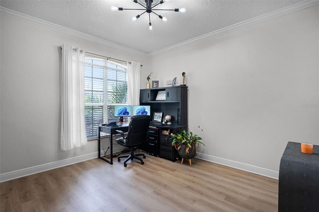 Image 16 of property listing at 13722 FOX GLOVE STREET, Winter Garden, FL 34787