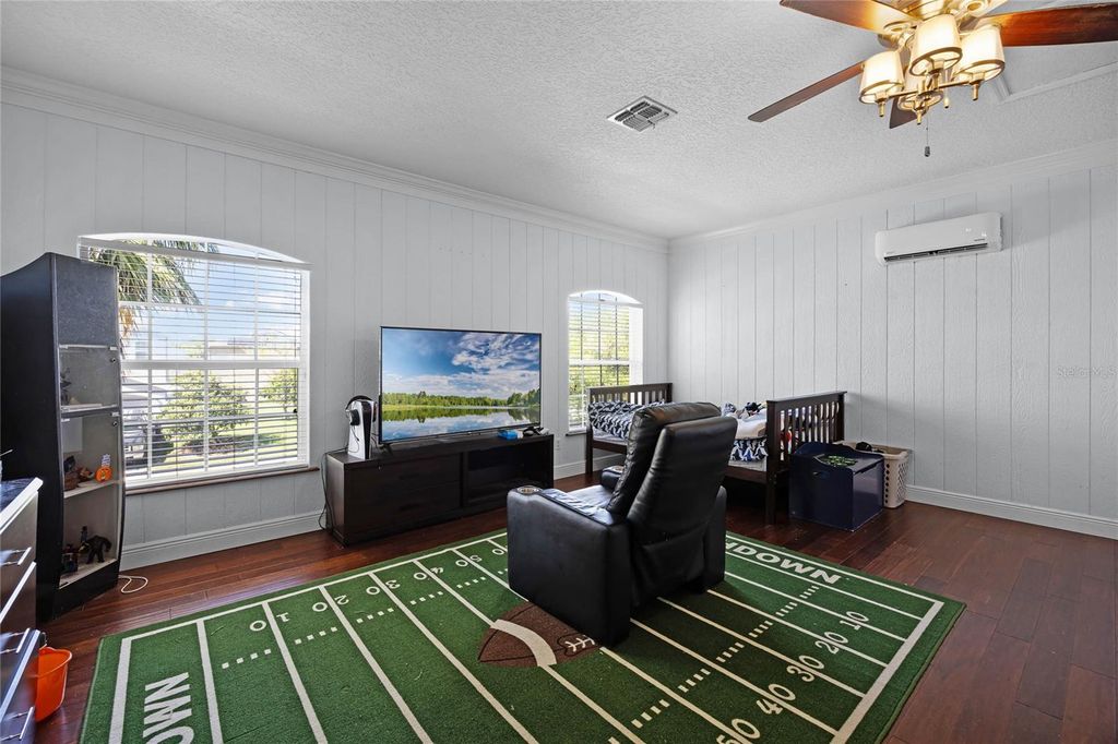 Image 32 of property listing at 13722 FOX GLOVE STREET, Winter Garden, FL 34787