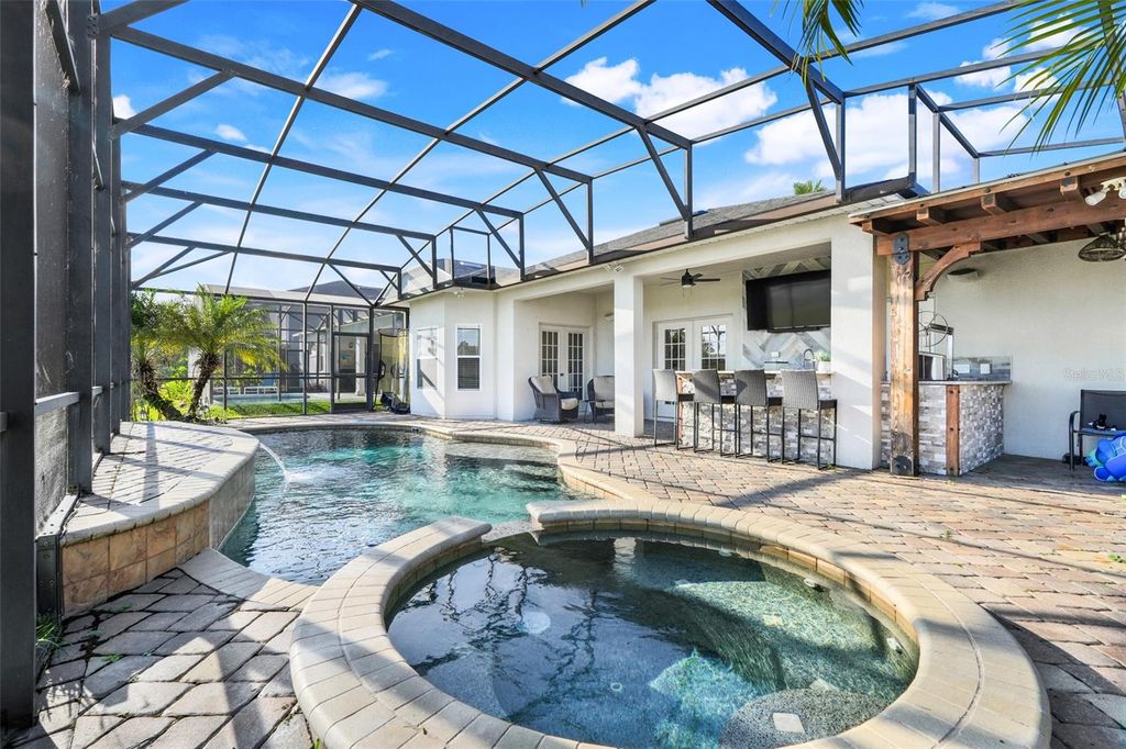Image 36 of property listing at 13722 FOX GLOVE STREET, Winter Garden, FL 34787
