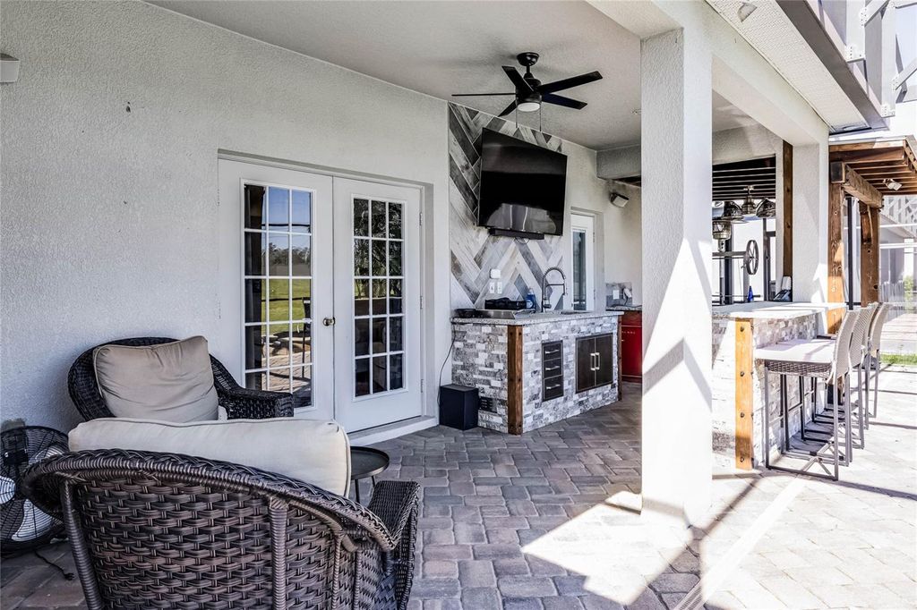 Image 37 of property listing at 13722 FOX GLOVE STREET, Winter Garden, FL 34787