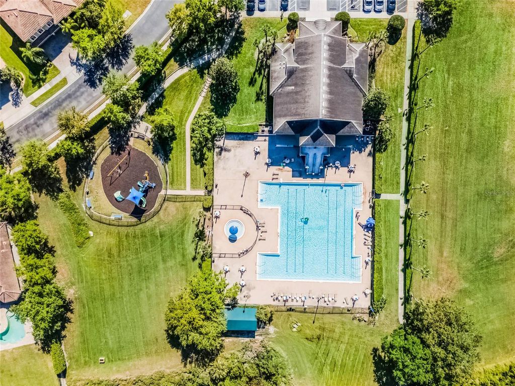 Image 51 of property listing at 13722 FOX GLOVE STREET, Winter Garden, FL 34787