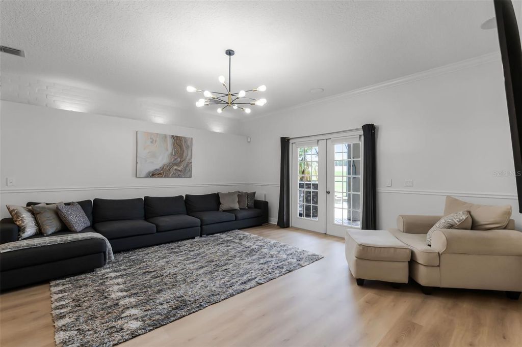 Image 7 of property listing at 13722 FOX GLOVE STREET, Winter Garden, FL 34787