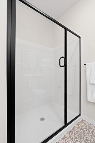 1875 E Shore Drive 302, Maplewood, MN 55109