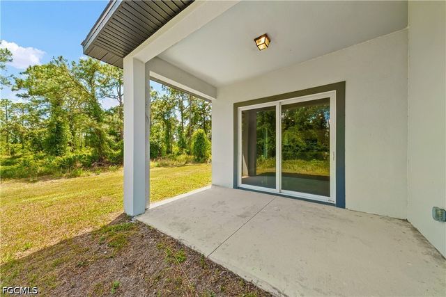 1032 Milwaukee BLVD, Lehigh Acres, FL 33974