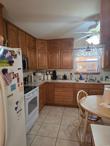 831 N Beech Street, Beebe, AR 72012