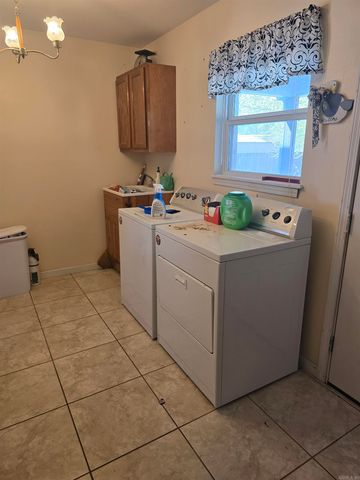 831 N Beech Street, Beebe, AR 72012