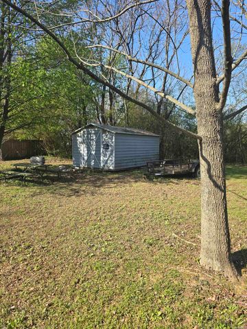 831 N Beech Street, Beebe, AR 72012